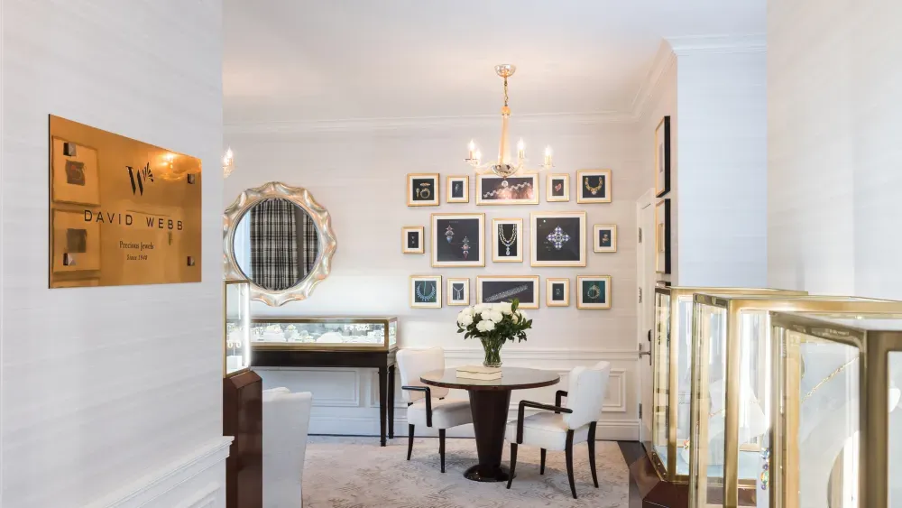 David Webb открывает бутик в Калифорнии