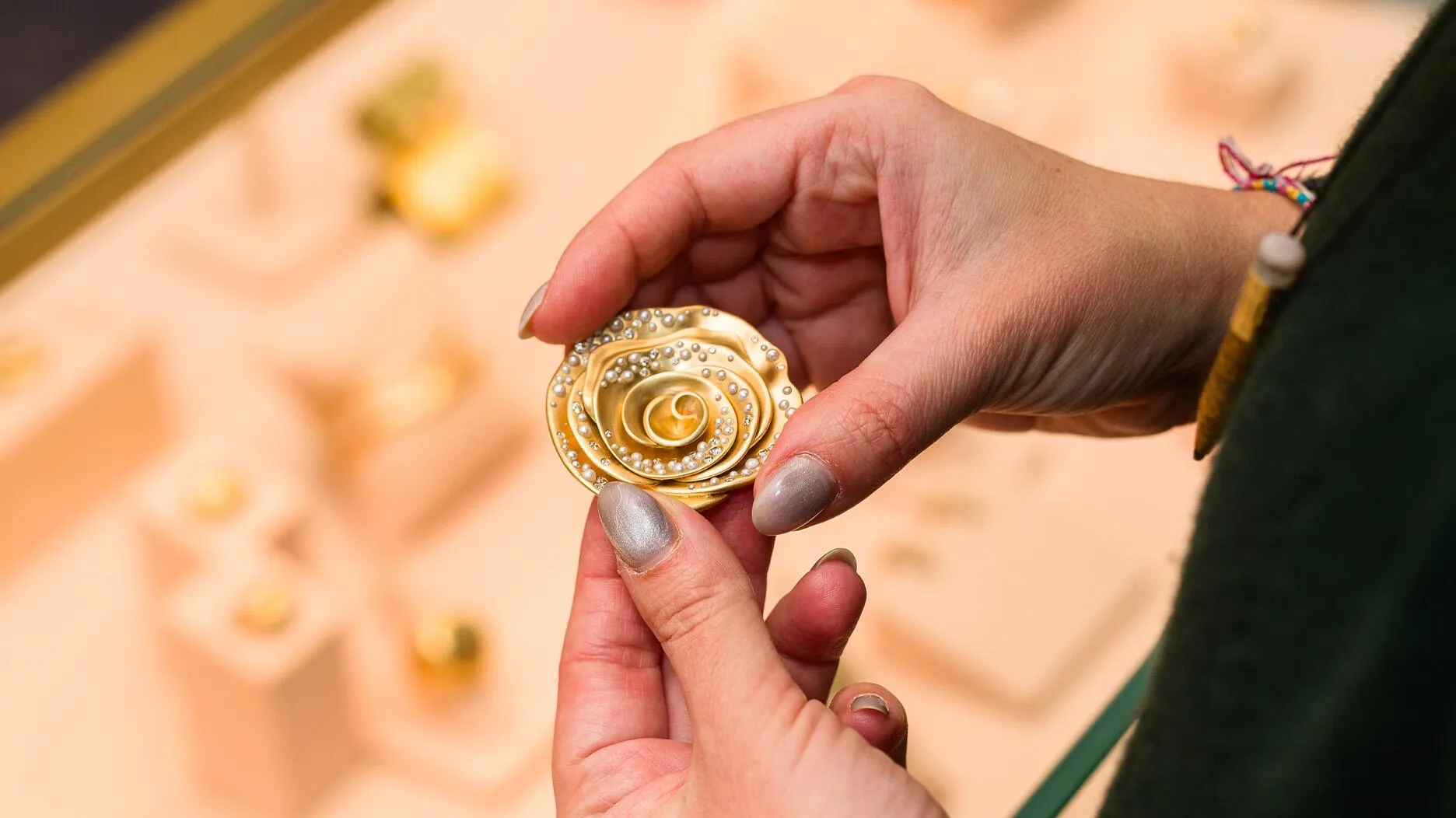 NYC Jewelry Week: "Art Worn" — События и выставки