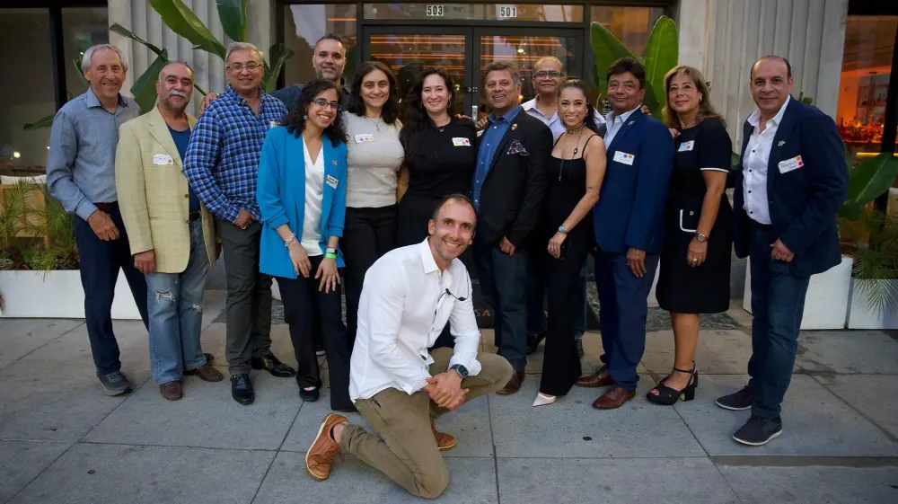 Объединение Diamond Club West Coast с 24 Karat Club