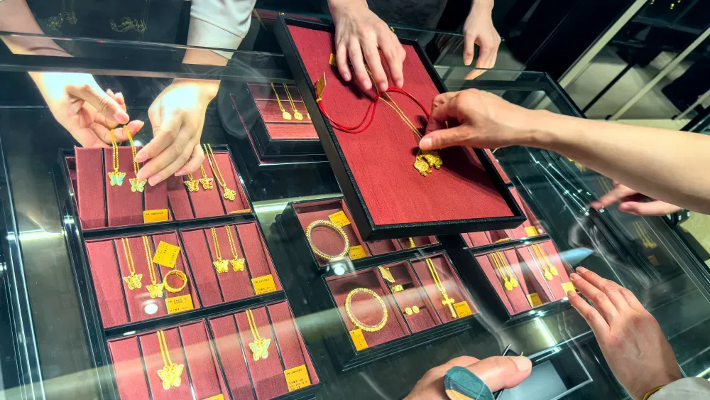 Ювелирный рынок 2025: цены на золото и тренды индустрии